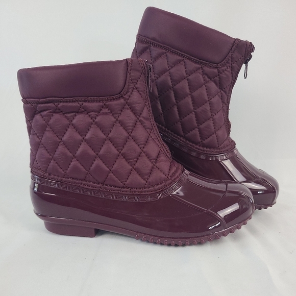 JustFab Shoes - NEW JustFab Womens EVI Slip On Maroon Quilted Mid Calf Duck Snow Boot Sz 5.5 NIB